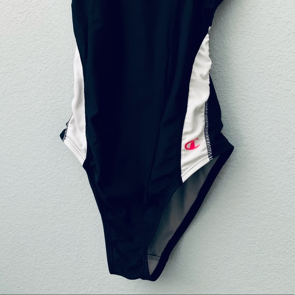 Champion one piece swimsuit - Picture 2 of 6